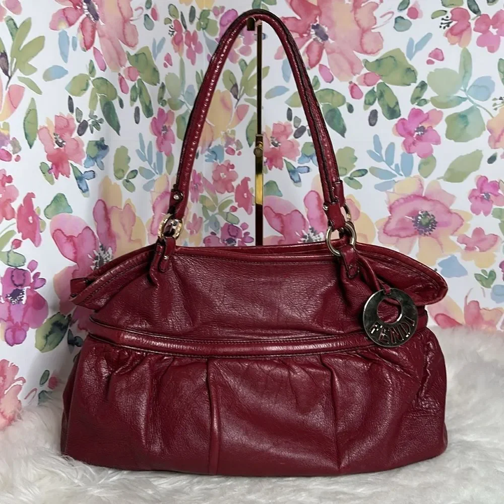 💯Authentic Fendi Hobo Leather Handbag🍀